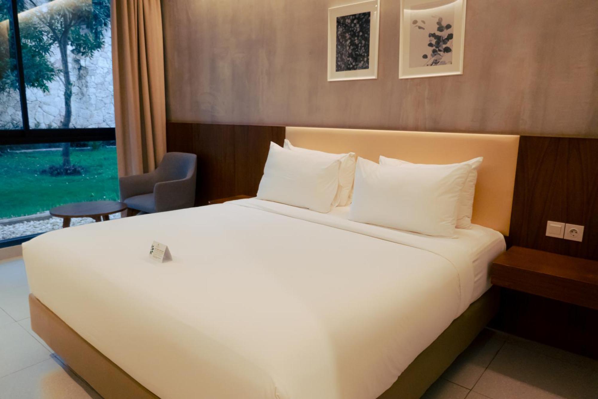 Kambaniru Beach Hotel And Resort Waingapu Luaran gambar